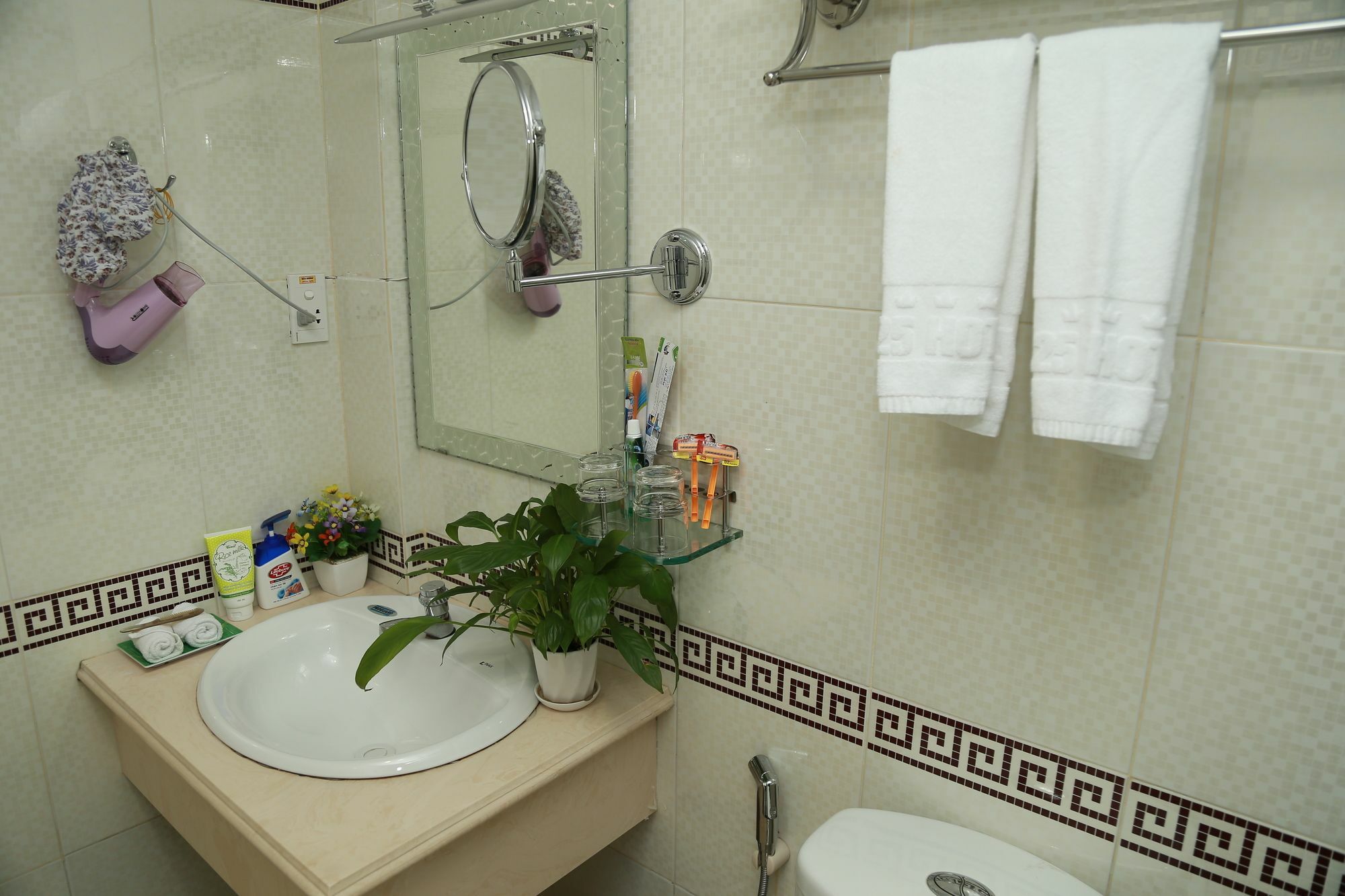 A25 Hotel - 19 Bui Thi Xuan Ho Chi Minh-stad Buitenkant foto