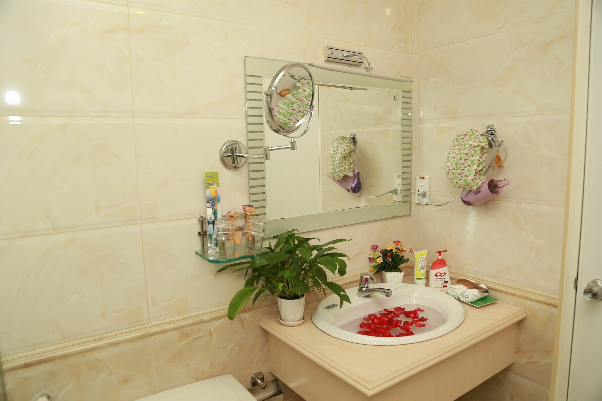A25 Hotel - 19 Bui Thi Xuan Ho Chi Minh-stad Buitenkant foto